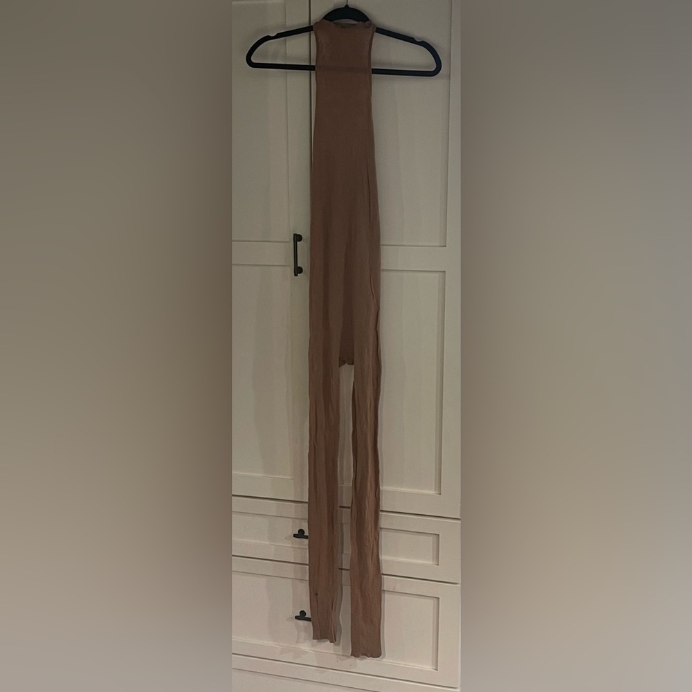 Skims lace halter catsuit size in Clay